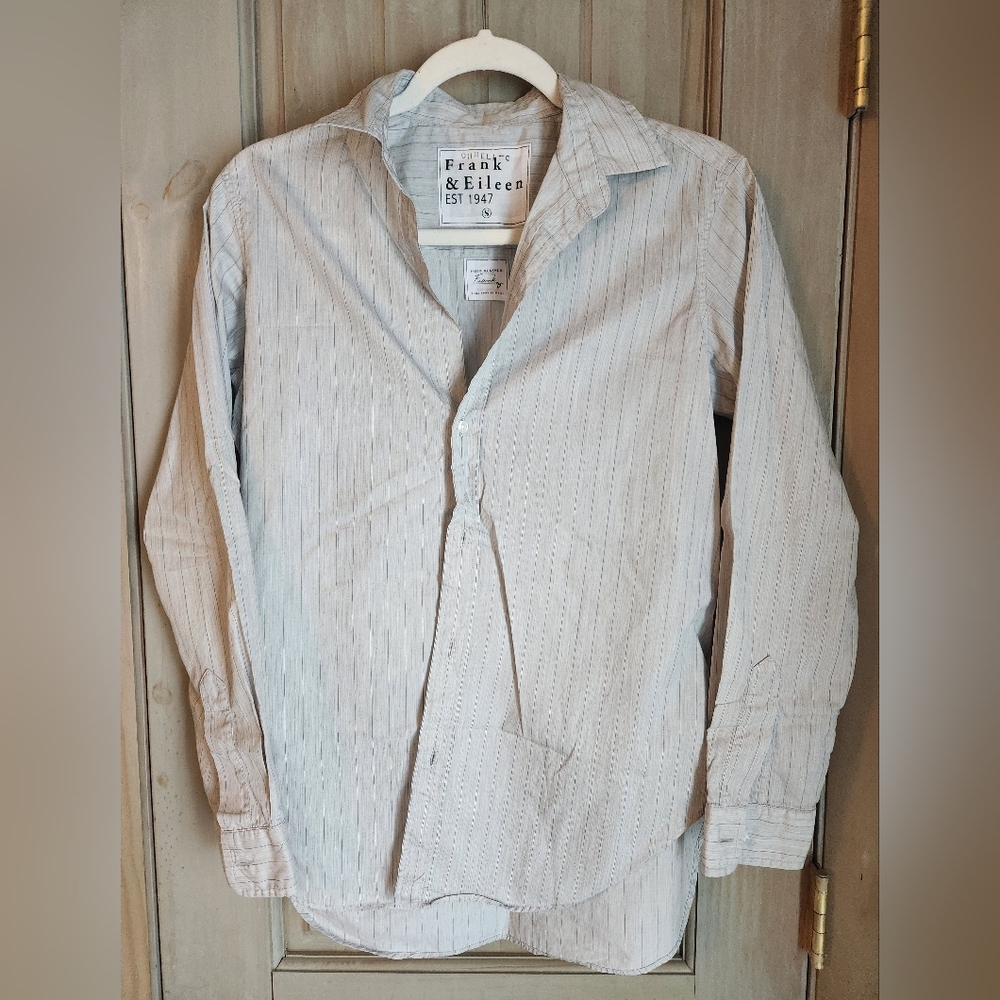 Frank & Eileen Frank Button Up Shirt Gray Striped 100% Cotton Size Small